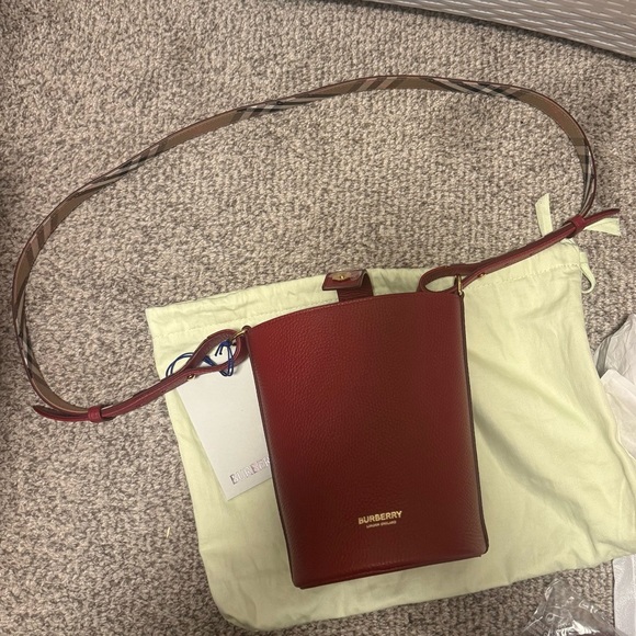 Burberry Handbags - Burberry Burgundy Leather Crossbody Bag